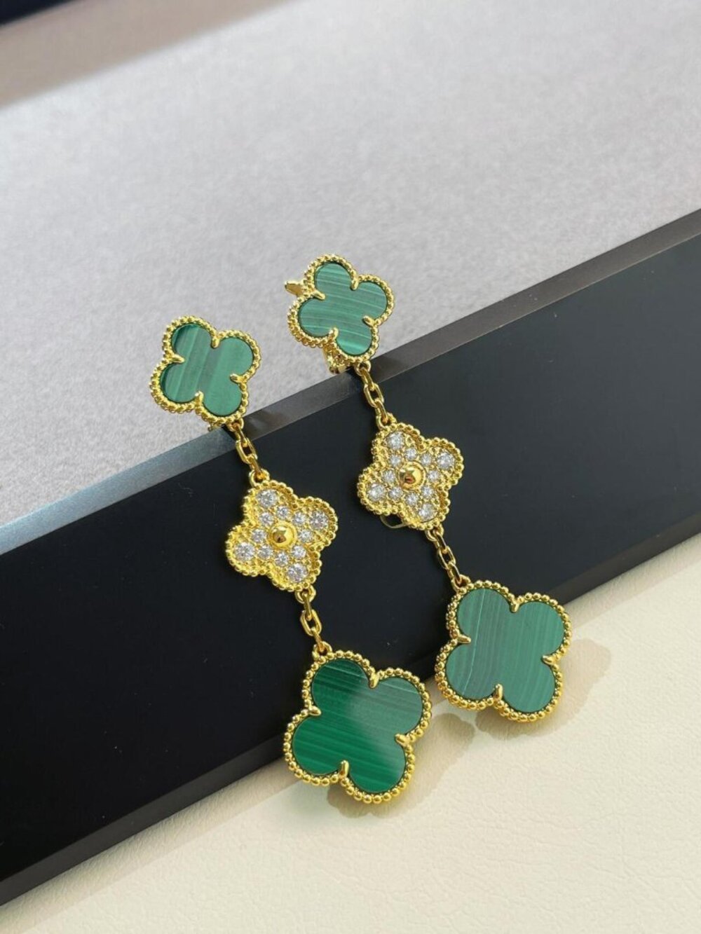 Van Cleef & Arpels Earrings